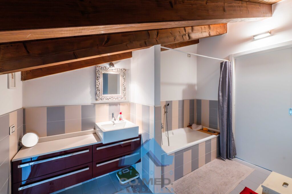 CO.MED - - QUADRILOCALE Albano Sant'Alessandro (BG)