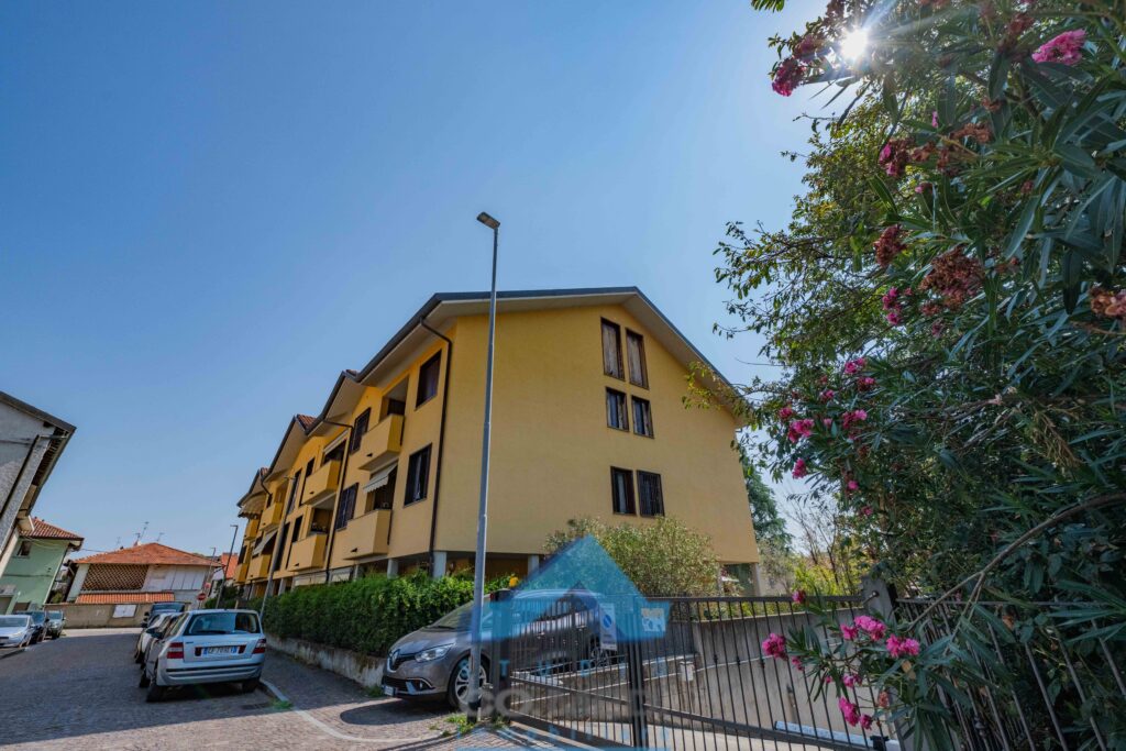 CO.MED - - TRILOCALE Basiano (MI)