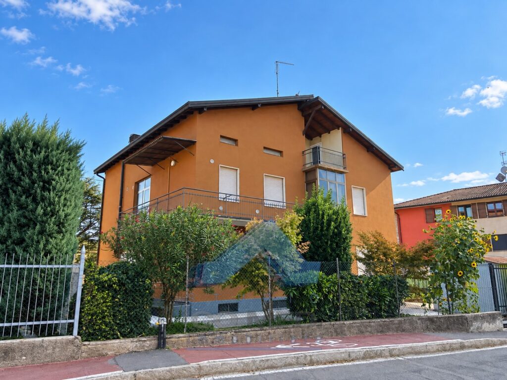 CO.MED - - PORZIONE DI BIFAMILIARE Seriate (BG)