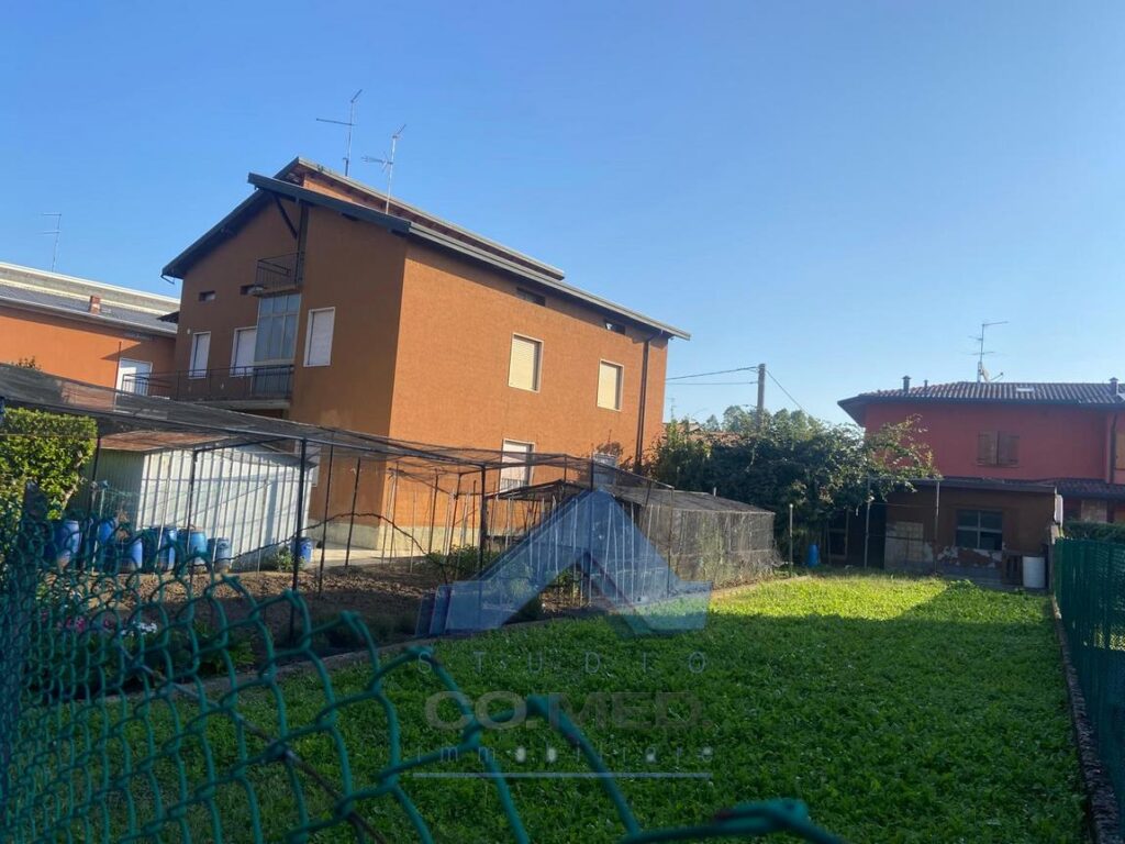 CO.MED - - PORZIONE DI BIFAMILIARE Seriate (BG)