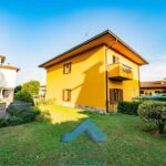 VILLA BIFAMILIARE Seriate (BG) - CO.MED - - VILLA BIFAMILIARE Seriate (BG)
