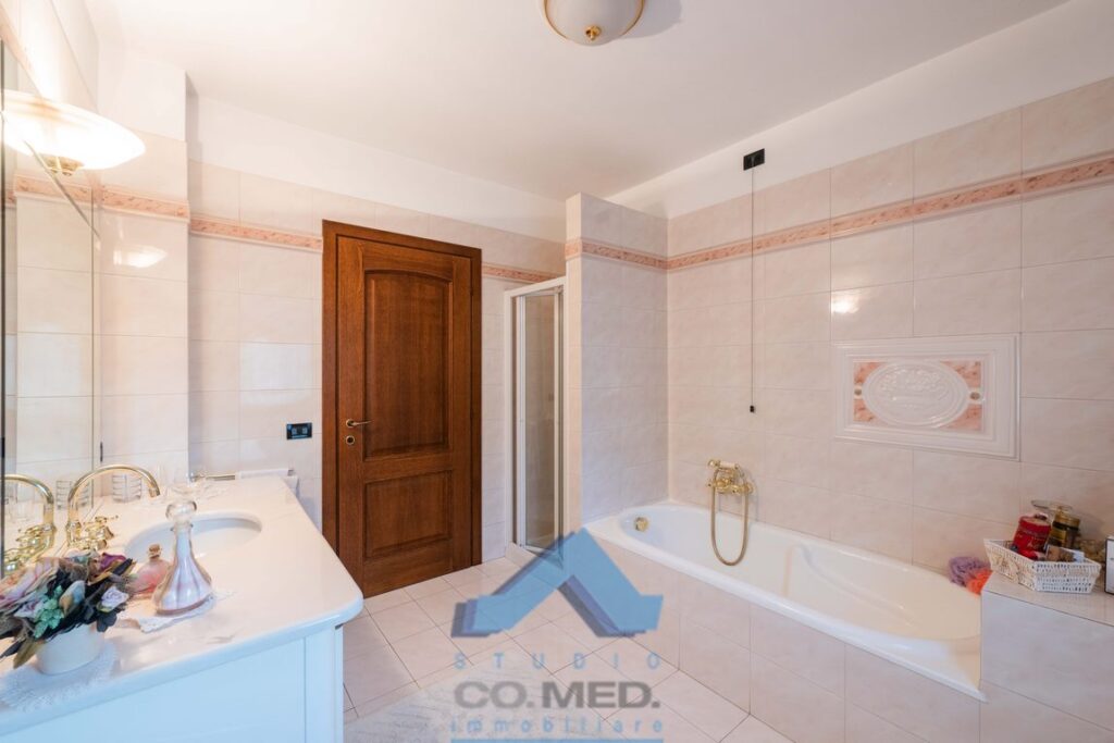 CO.MED - - VILLA BIFAMILIARE Seriate (BG)