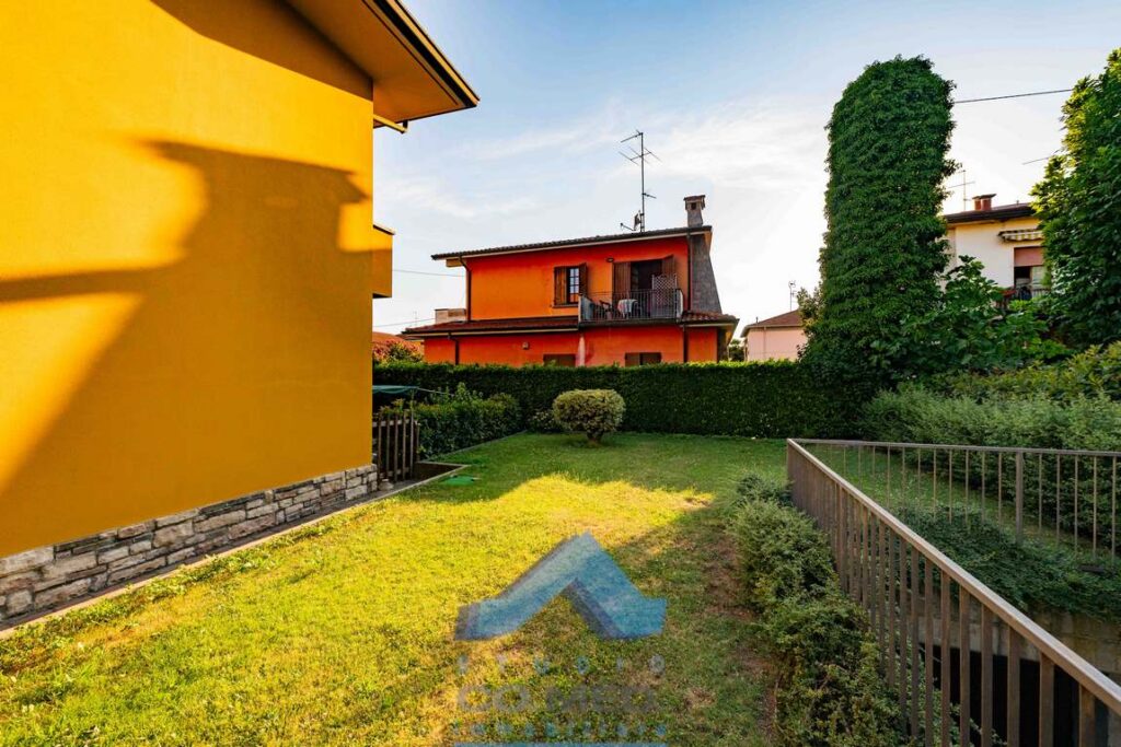 CO.MED - - VILLA BIFAMILIARE Seriate (BG)
