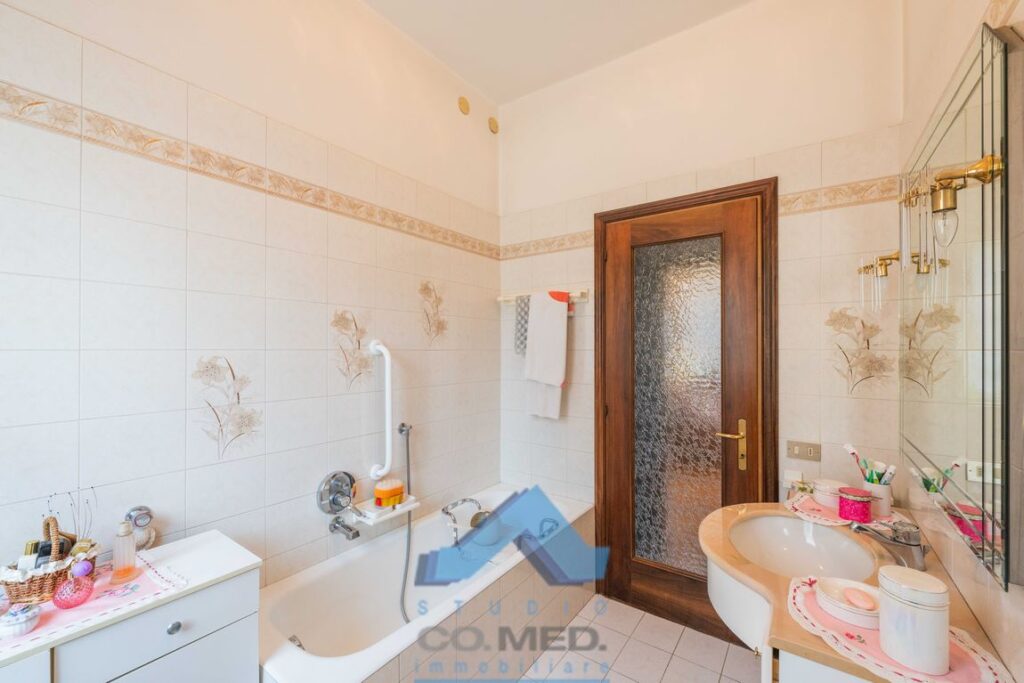 CO.MED - - VILLA BIFAMILIARE Seriate (BG)