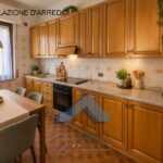 PORZIONE DI BIFAMILIARE Seriate (BG) - CO.MED - - PORZIONE DI BIFAMILIARE Seriate (BG)